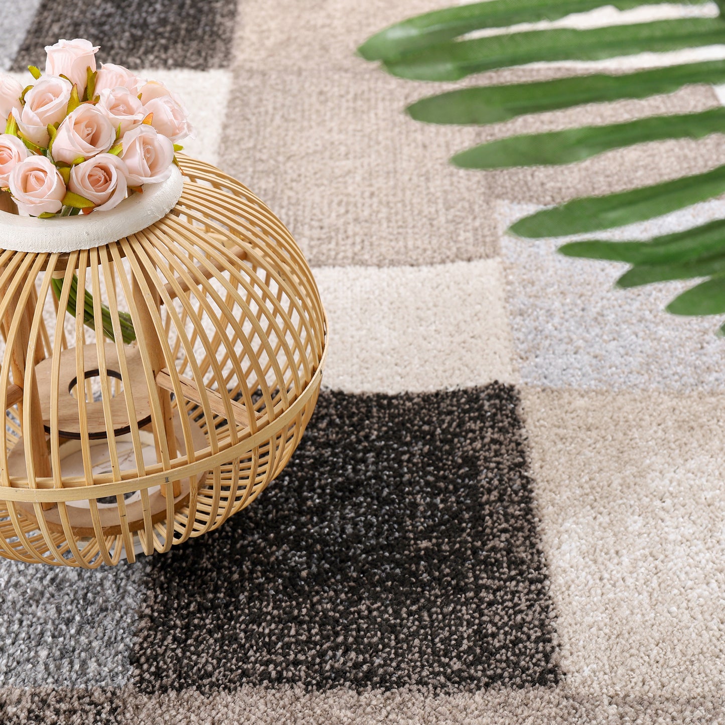 Modern Living Room Rug Fiesta Patchwork Look in Beige and Grey
