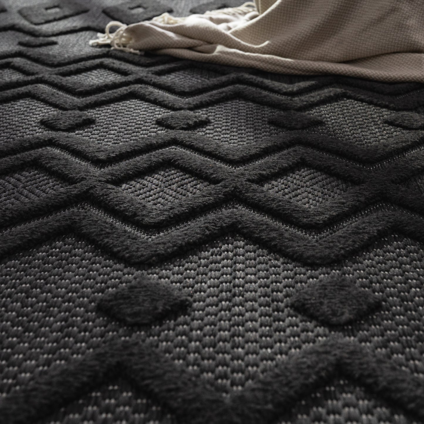 Indoor Outdoor Rug Livorno Geometric Trellis Pattern In Anthracite