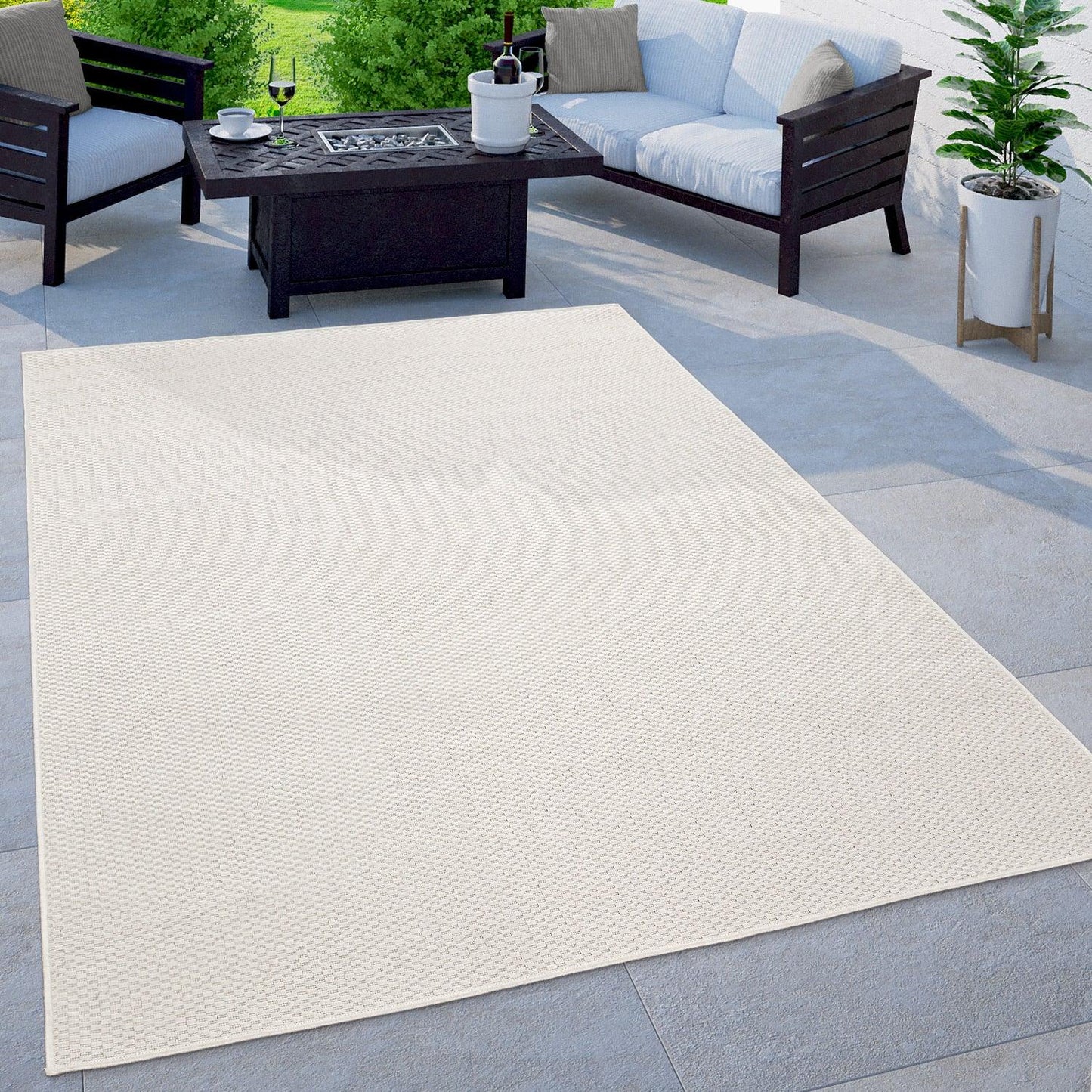Solid Outdoor Rug for Patio or Balcony weatherproof in Mottled Cream - RugYourHome