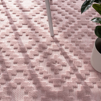 Indoor Outdoor Rug Livorno Trellis High-Low Pattern In Pink