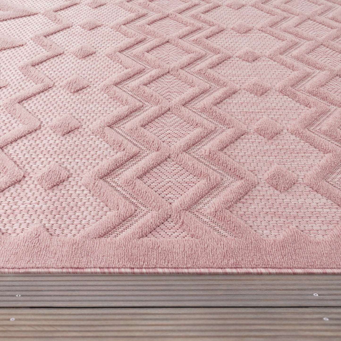 Indoor Outdoor Rug Livorno Geometric Trellis Pattern In Pink